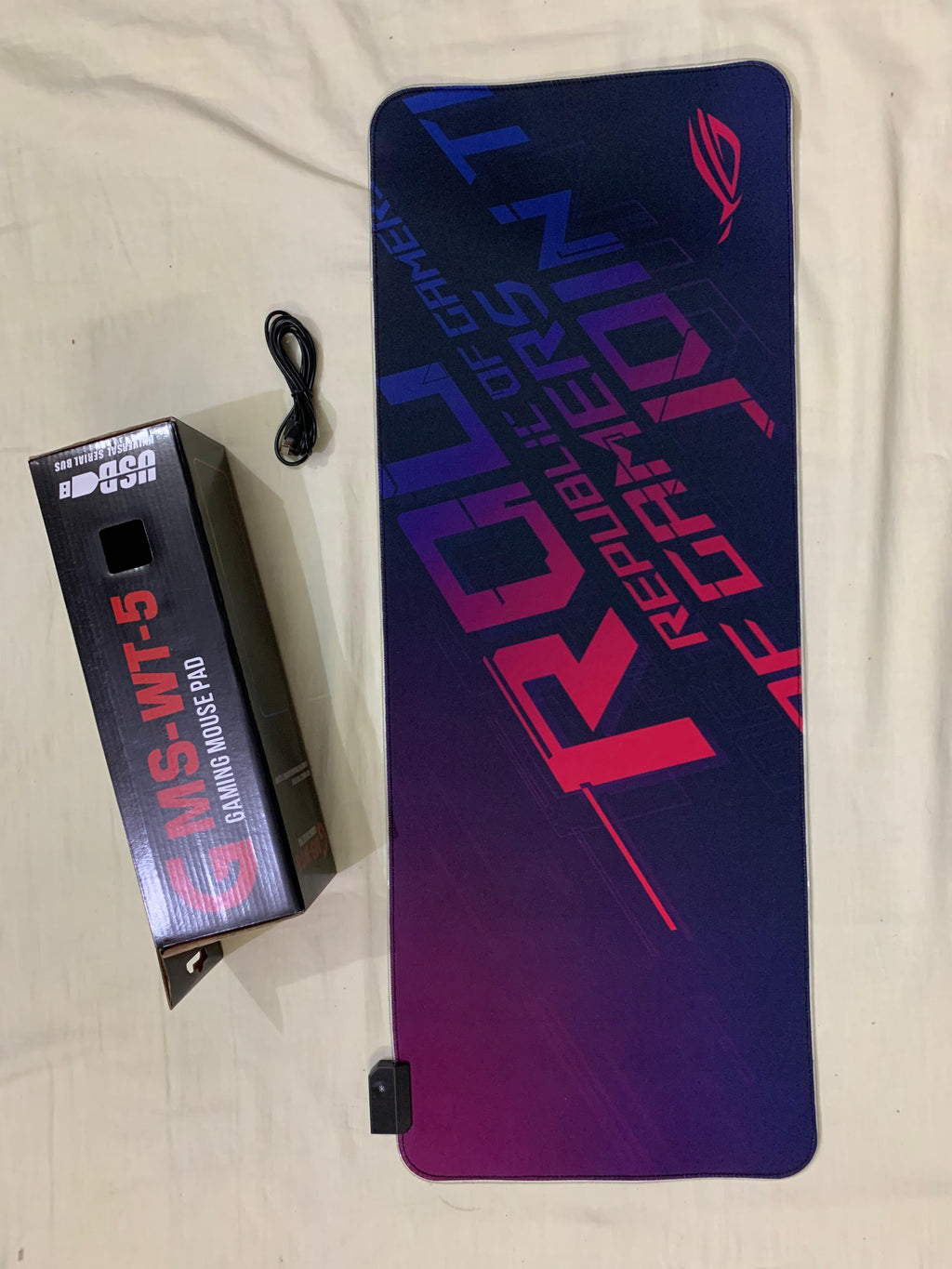 ROG Republic of Gamers Mouse Pad with packaging