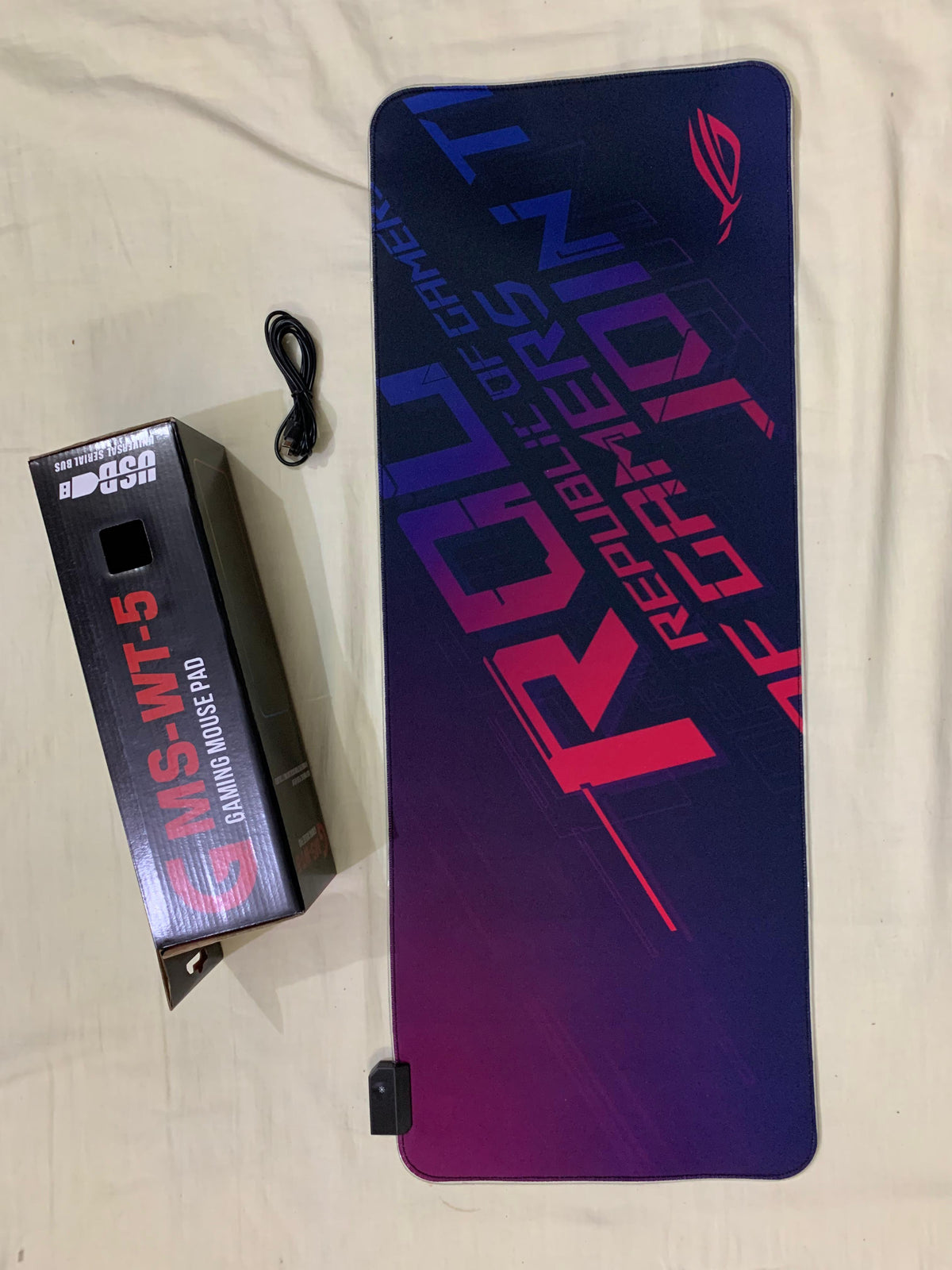 ROG Republic of Gamers Mouse Pad with packaging